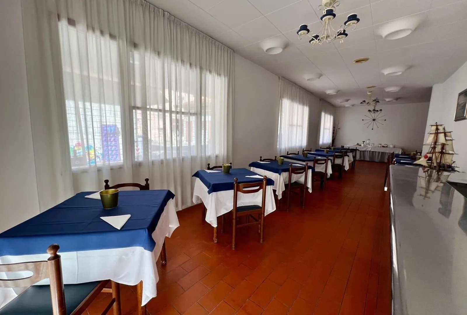 Hotel Villa Dei Fiori ベラーリア・イジェア・マリーナ