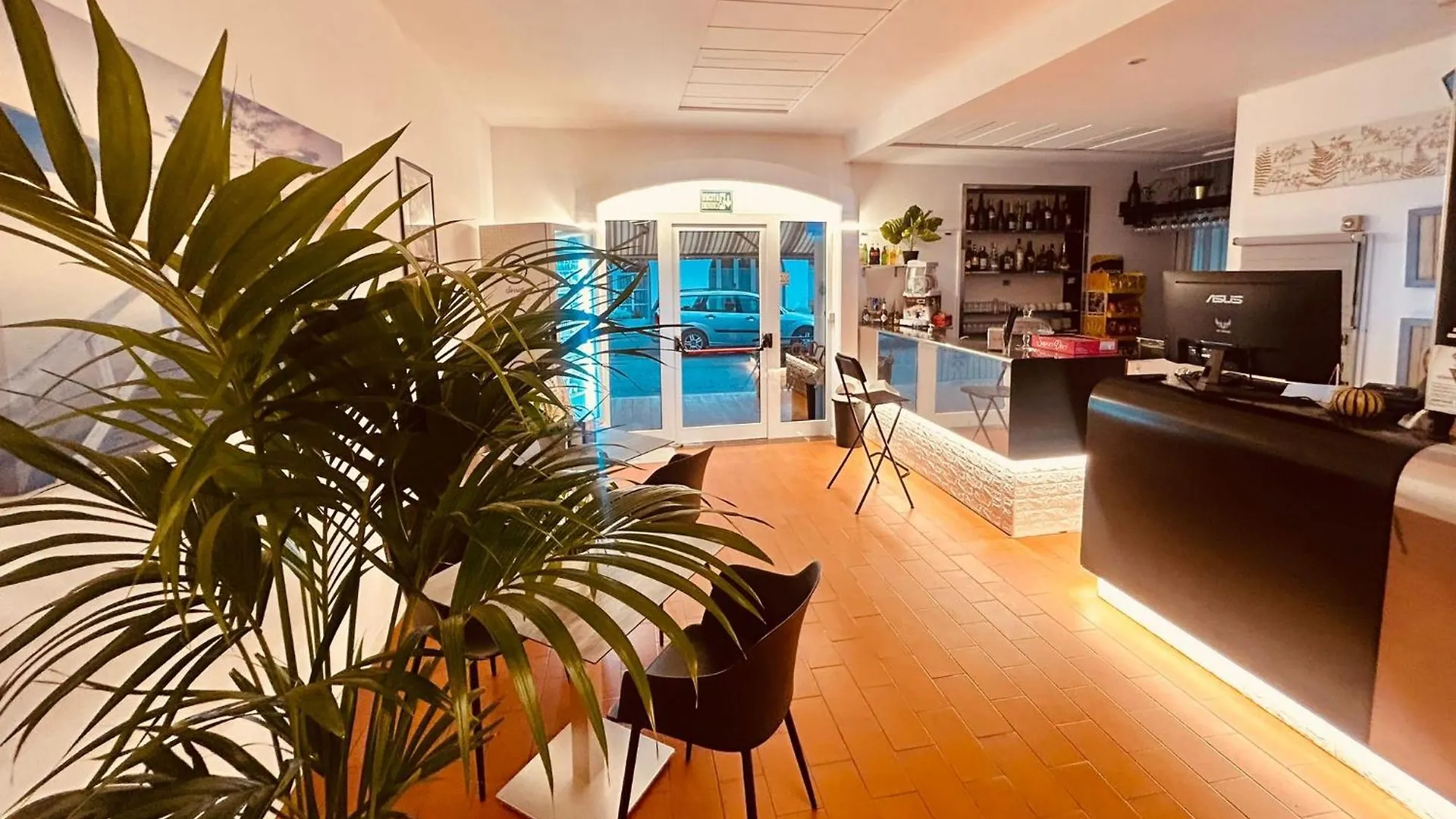 Hotel Villa Dei Fiori ベラーリア・イジェア・マリーナ 2*,  イタリア